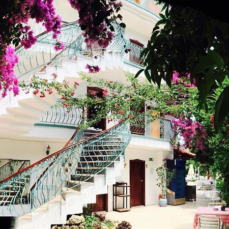 Отель La Boutique Ipek Кемер Экстерьер фото